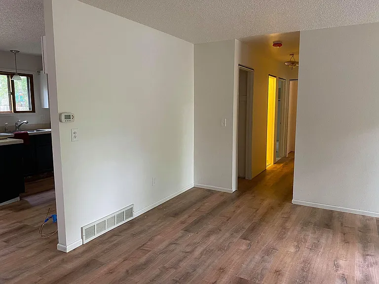 824 Coronado Ave — Photo 15