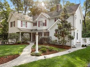 71 Warren St, Ramsey, NJ 07446