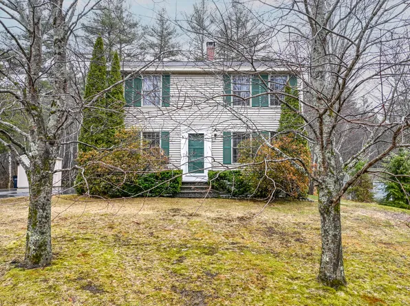 23 Crossing Brook Road, Cumberland, ME 04021