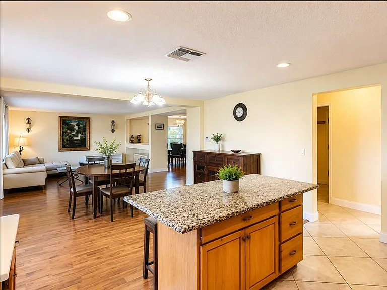 12827 Oulton Cir — Photo 11