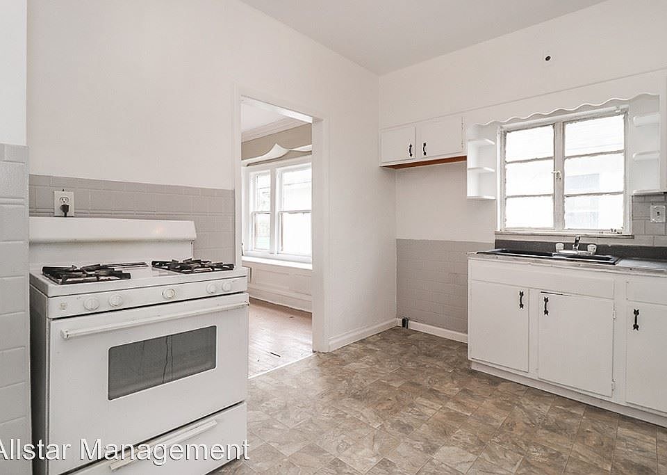 1st image of 3342 E 135th St #2