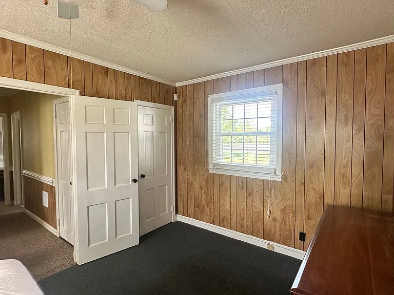 704 E Country Club Dr — Photo 21