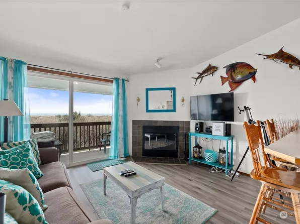 835 Ocean Shores Boulevard NW #306, Ocean Shores, WA 98569