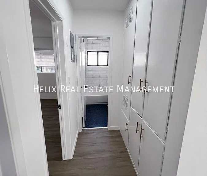 521 E Live Oak Ave #B — Photo 9
