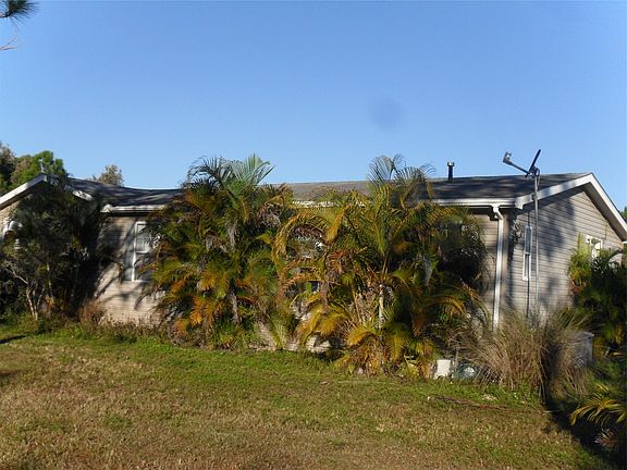 2nd image of 16100 Begonia Dr