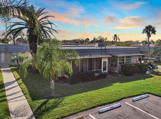 1802 Bedford Ter APT 182, Sun City Center, FL 33573