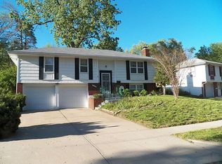 7704 E 93rd St, Kansas City, MO 64138