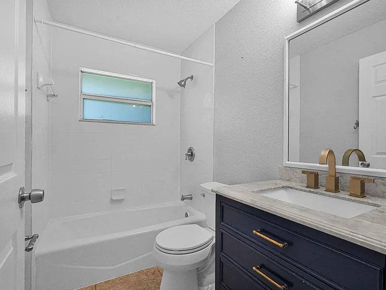 520 N Southridge Rd — Photo 13