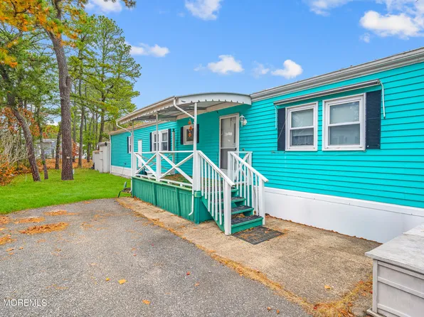 26 Raccoon Avenue, Whiting, NJ 08759