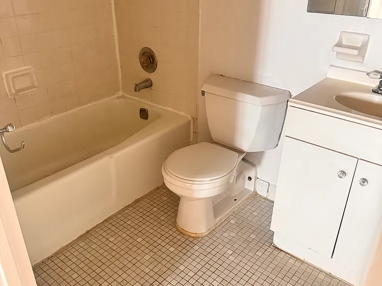 14016 34th Ave #1113A — Photo 11