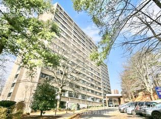 5911 Edsall Rd PENTHOUSE 13, Alexandria, VA 22304