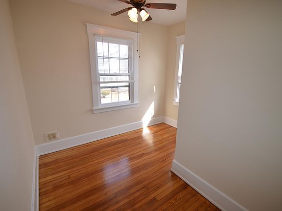 4th image of 2915 Losantiville Ave