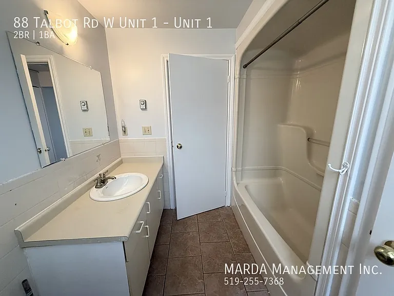 88 Talbot Rd W #1 — Photo 17