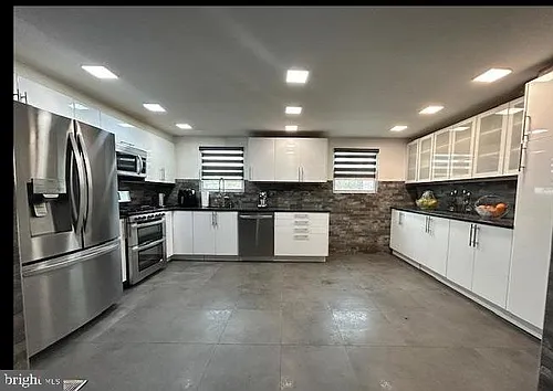 355 Avon St Photo 1