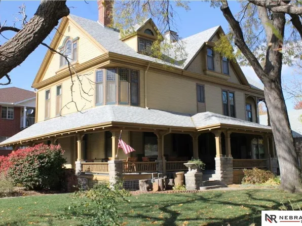 1039 S 11th St, Lincoln, NE 68508