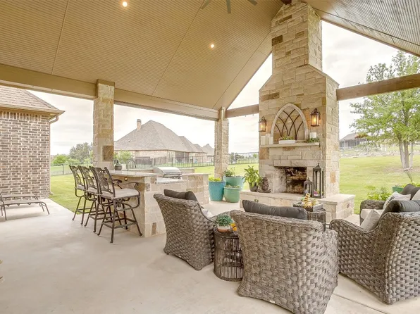 206 Pinnacle Peak Ln, Weatherford, TX 76087