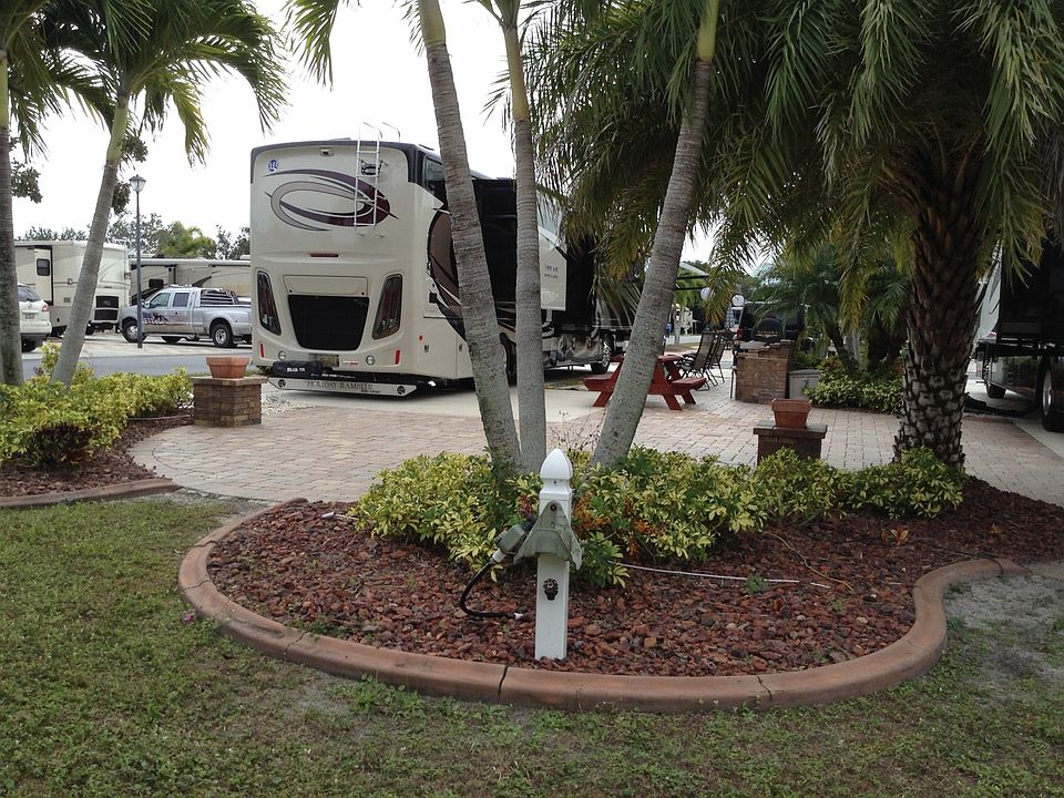 1st image of 500 Shipwreck Ln