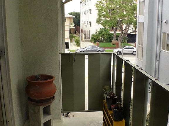 balcony