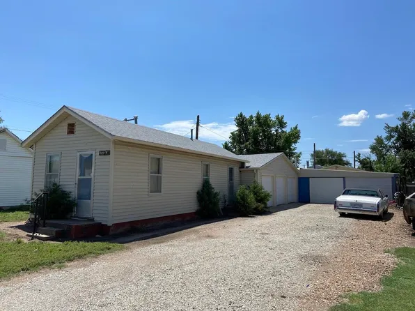109 W A St, Ellinwood, KS 67526