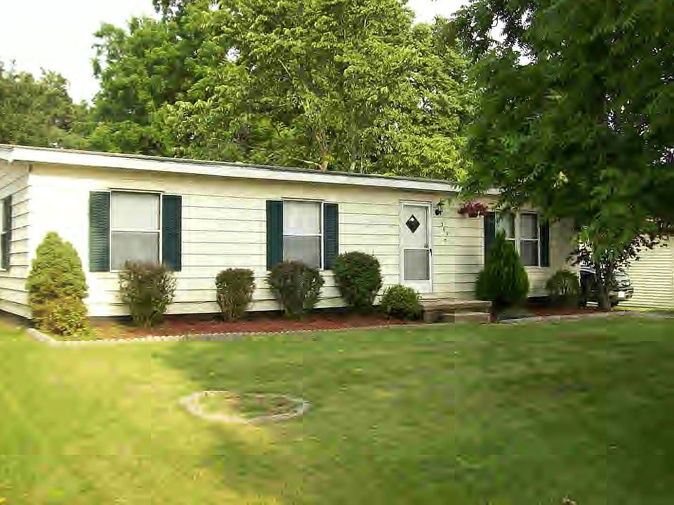 1st image of 365 Kelly Dr