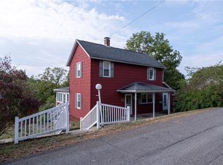 1645 Brown Rd N, Ellwood City, PA 16117