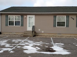 105 E Haiden Dr #22, Syracuse, IN 46567