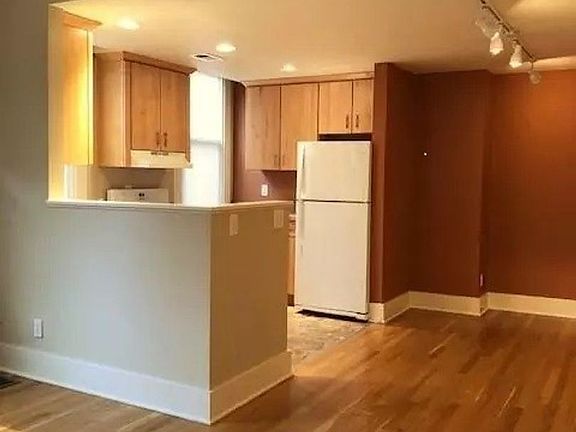 5th image of 2910 Jay Ave #J3