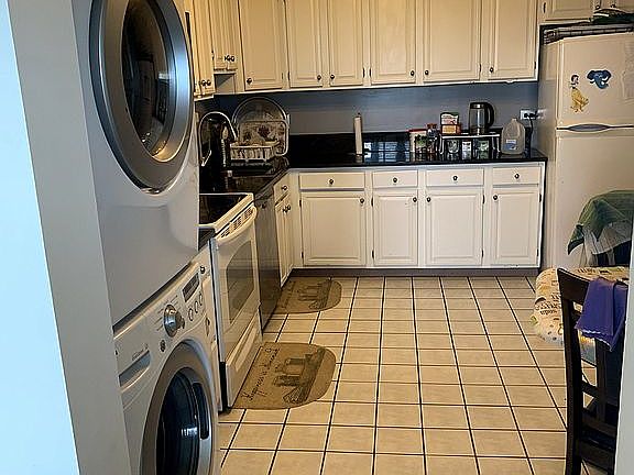 4th image of 3709 S George Mason Dr APT 1410E