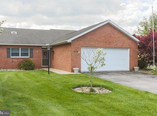 2470 McCleary Dr, Chambersburg, PA 17201