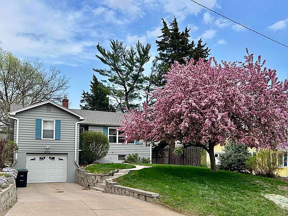 3rd image of 835 S 67th Ave