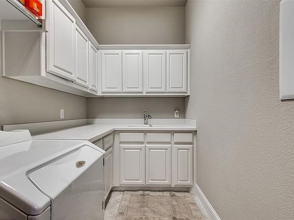 5th image of 4551 Desert Willow Dr