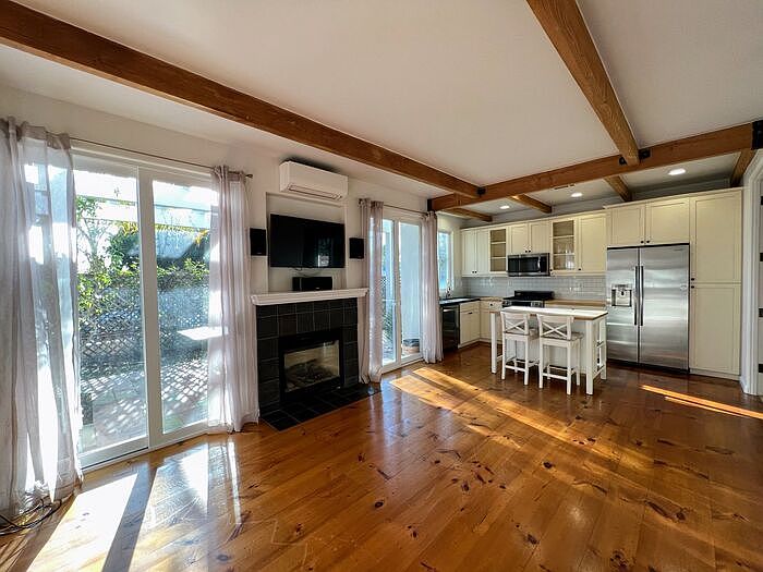 1st image of 4844 Coronado Ave