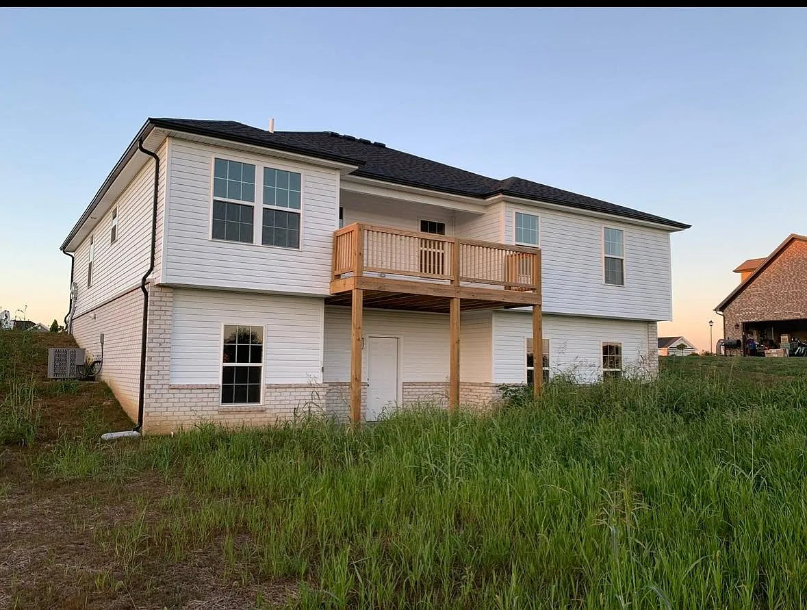 3 bed, 1496 sqft, $2,295 — Photo 3