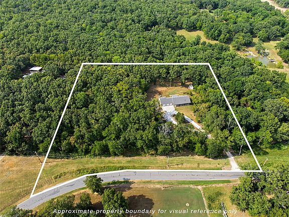 3rd image of 452833 E 1030th Rd