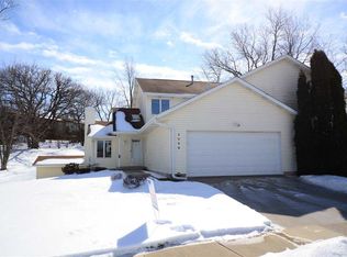 2058 Little Creek Ln, Iowa City, IA 52246