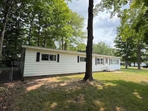 4th image of 2839 Ironwood Dr W