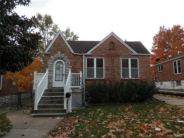 1st image of 444 Kingston Dr