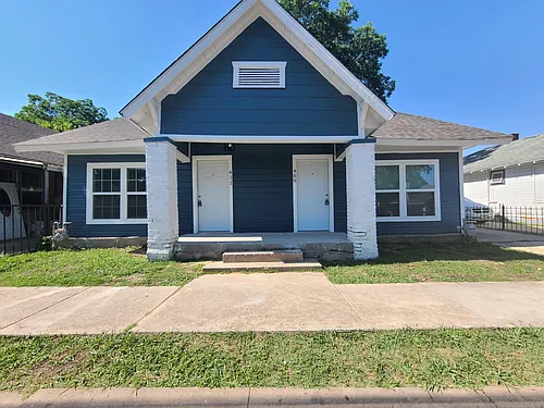 409 W Pembroke Ave Photo 1