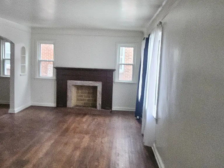 14481 Maddelein St — Photo 28