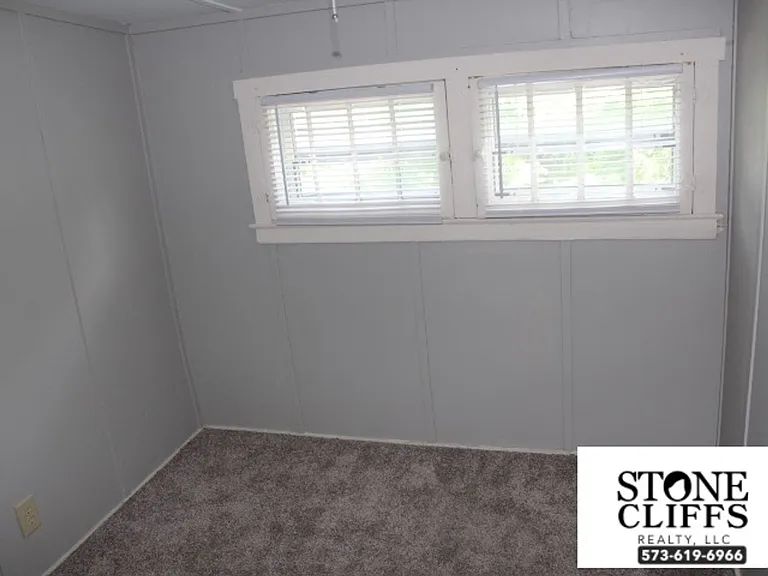 1607 W Main St — Photo 19