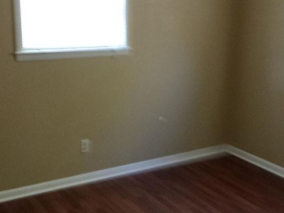 3rd image of 5420 Thomas Dr