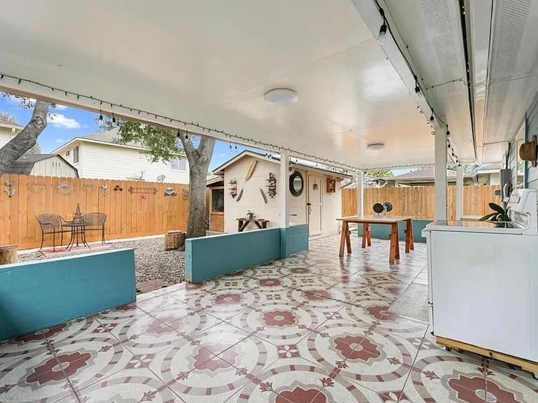 1614 York Creek Dr — Photo 21