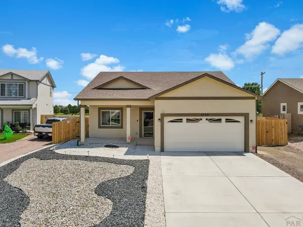 5228 Gannet Ln, Pueblo, CO 81008