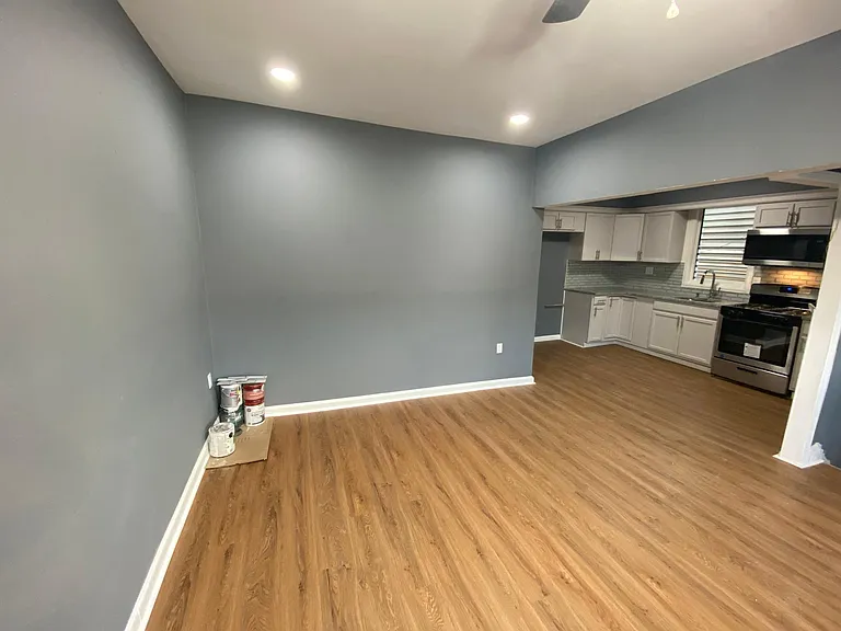 92 Romaine Ave #2 — Photo 3