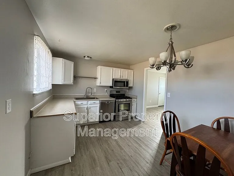 2915 W 17th Street Rd — Photo 3