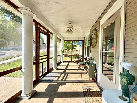 4th image of 1030 West Ave