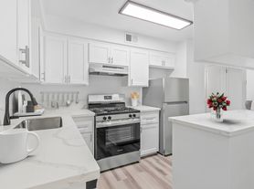 Courtyard Apartments