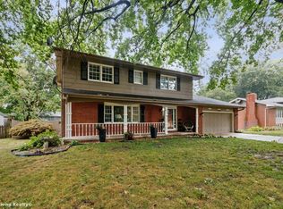 916 40th St, West Des Moines, IA 50265