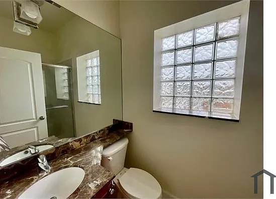 2215 W Monroe St #4 — Photo 7