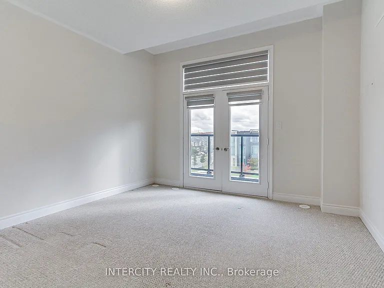 7 Adaskin Ave — Photo 32